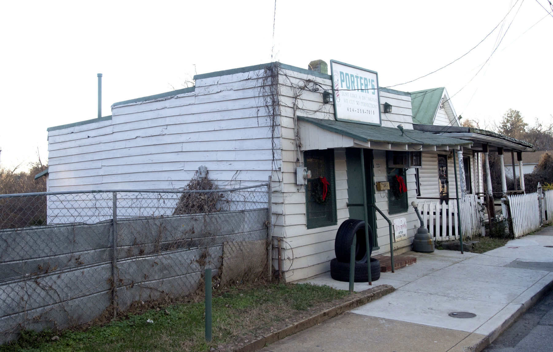 Then and Now - 2017-01-01 White Rock Hill - Porter's Barbershop